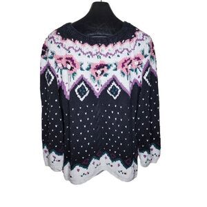 Vintage 80s Hand Knit Crew Neck Sweater Womens  L Black Floral Cottage